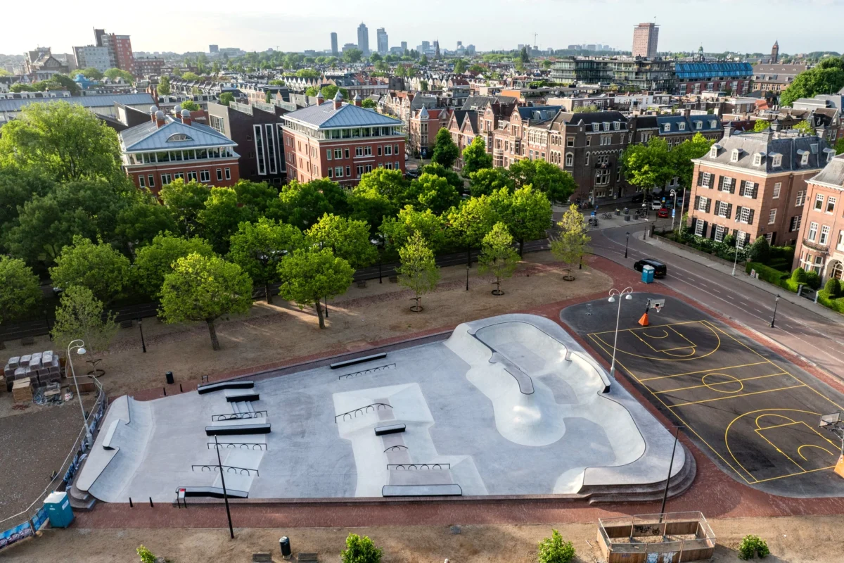 Projecte de skatepark a l'espai de Museumplein, Amsterdam. Disseny en col·laboració amb Nine-yards skatepark Co. Per encàrrec de Nine-yards skatepark Co.